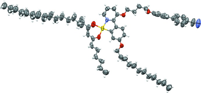 Crystal structure of (2-{3-[4-(4'-cyano-biphenyl-4-yl-oxy)but-oxy]pyridin-2-yl-κN}-5-(dodec-yloxy)phenyl-κC (1))(9-oxo-tetra-cos-7-en-7-olato-κ(2) O,O')platinum(II).