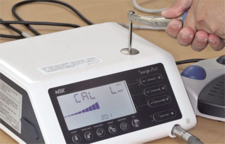 Effect of repeated use of an implant handpiece on an output torque: An <i>in-vitro</i> study.