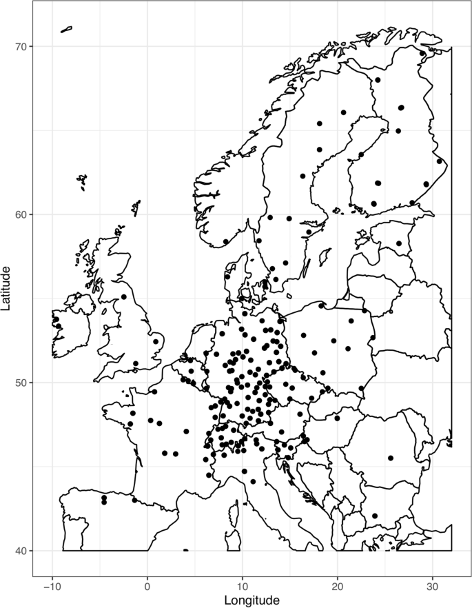 Nitrogen deposition causes eutrophication in bryophyte communities in central and northern European forests