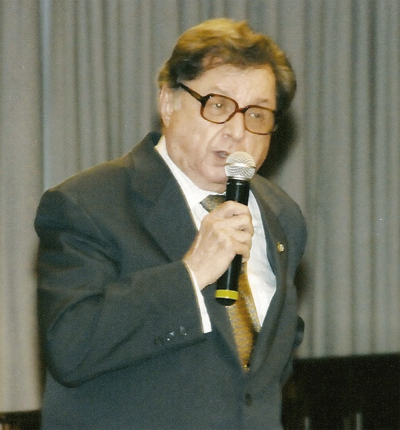 A Homage to Professor Adolpho Hoirisch (1930-2023), a luminary of Brazilian Psychiatry, and his humanitarian and public commitment.