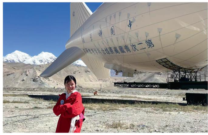 Using a tethered balloon to monitor atmospheric water vapour dynamics over the Tibetan Plateau