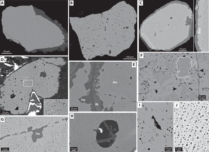 Fluid inclusions in magmatic ilmenite record degassing in basic magmas