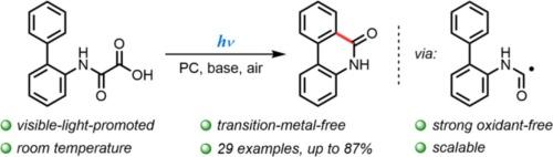 Visible-light-promoted aerobic synthesis of phenanthridinones from biaryl-2-oxamic acids