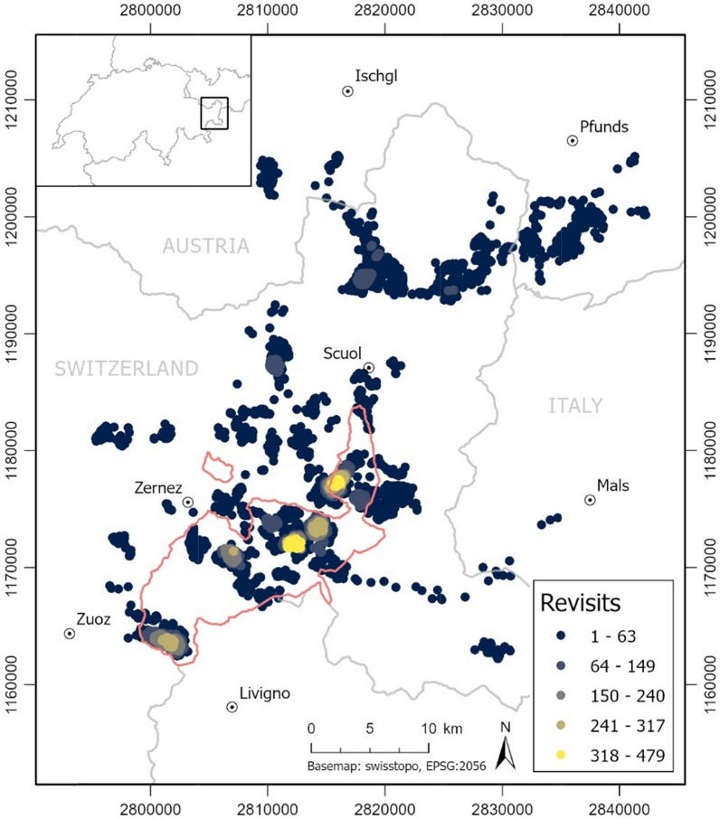 Remote sensing reveals the role of forage quality and quantity for summer habitat use in red deer.