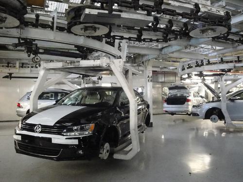 ECONOMY OF FAVORS: Tiered Labor Systems on Mexico's Car Assembly Lines