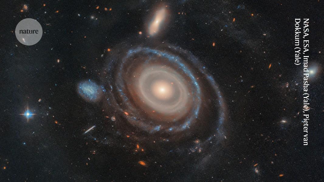 Bullseye! Galaxy hosts a record-breaking nine starry rings