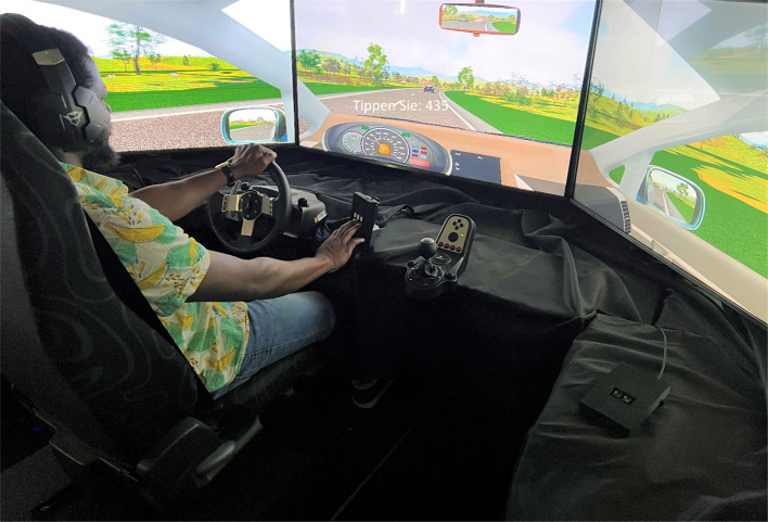 Multitasking: does task-switching add to the effect of dual-tasking on everyday-like driving behavior?