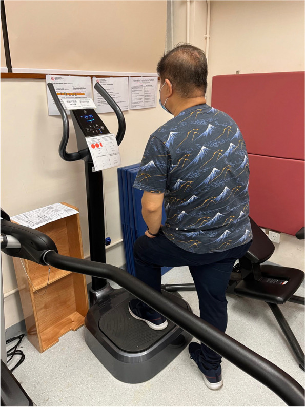 Improving pain, function and quality of life in end-stage knee osteoarthritis: a patient-preference cohort study on whole-body vibration and exercise as bridging therapies for total knee replacement.