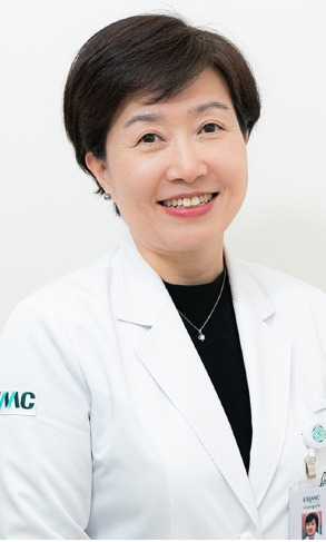 Ewha, where medical education for women began in Korea, is now leading global healthcare through innovative research networks and education: the inaugural address of the 28th Dean of the College of Medicine.