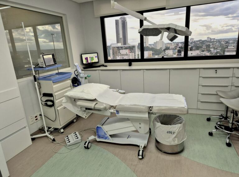 Outpatient treatment of varicose veins with endolaser in clinic vs. hospital: cost-benefit and safety assessment.