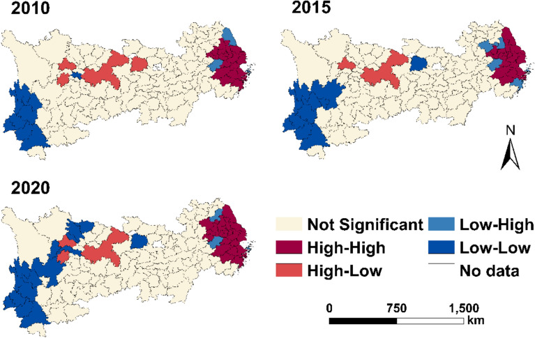Towards sustainable urban development: decoding the spatiotemporal relationship between urban spatial structure and carbon emissions