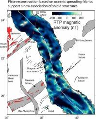 Nubia-Arabia separation: Clues from oceanic spreading fabric in the Red Sea