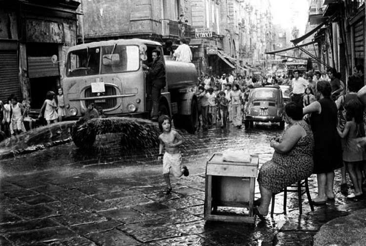 Cholera epidemiology analysis through the experience of the 1973 Naples epidemic.