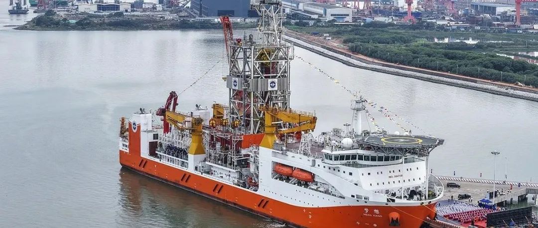 Science：中国“梦想”号瞄准地幔，将领导深海钻探