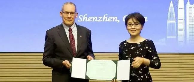 著名纳米科学家Charles Lieber全职加入清华，曾因“中国行动计划”受牵连