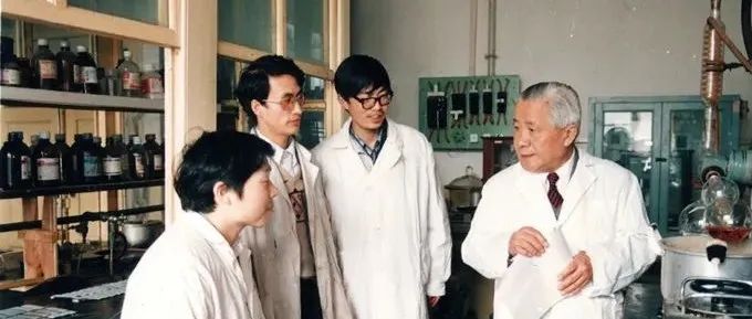 刘有成：中国自由基化学奠基人