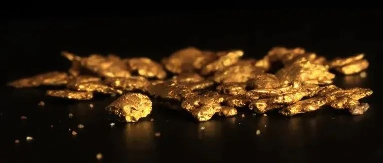 你真的会发光，你知道吗？| 问问谷歌这是什么皮疹 | 大型强子对撞机“炼金”成功 | 自然每周简报