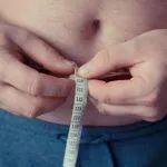 腰围缩小 10% 竟成死亡信号！超 1.6 万老人数据：肚子变瘦，癌症风险高 87%