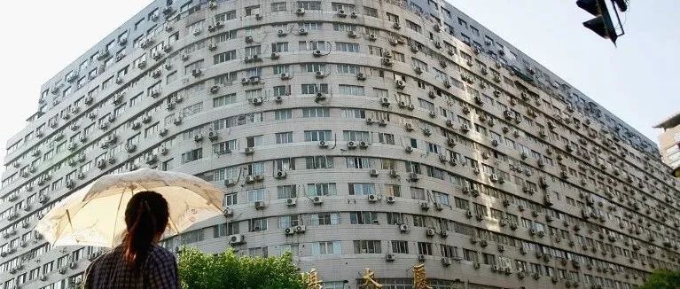 应对破纪录高温：新型降温技术，保护城市免受高温威胁 |《自然》长文