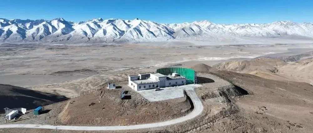 探秘宇宙起源！我国原初引力波探测实验实现首光观测 | 新华社