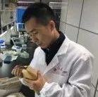 本科毕业于安徽师范大学，博士毕业于北京林业大学，浙江大学农学院青年长江学者团队在国际权威期刊（IF=37.4）上发表论文