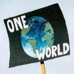 24小时热门｜武大、人大Nature：极端高温或导致中国住院人数大幅增加｜用AI写代码效率反降19%！