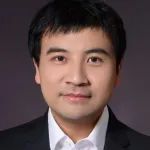 本科、硕士、博士毕业于北京大学，博雅特聘教授以通讯作者身份在《Nature》旗下期刊（IF=17.6）发表研究论文