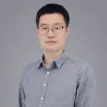 本科毕业于山东农业大学，博士毕业于中国科学院大学，山东大学副教授以通讯作者身份在国际权威期刊（IF=25.8）上发表研究论文
