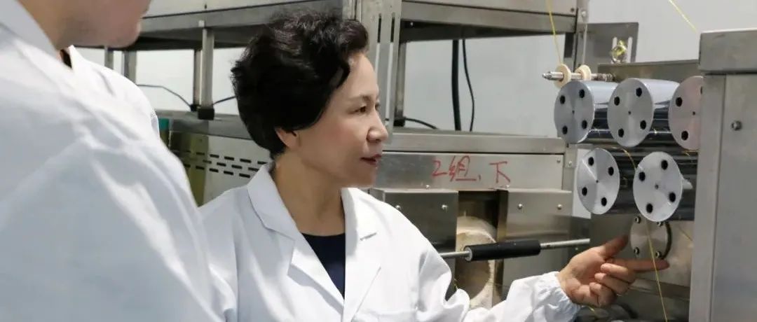 武德珍教授 - 当航天级PI纤维先诺丝Shinofil®注入国民级跑鞋：一场双向奔赴的科技革命