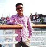 博士毕业于华中农业大学，华中农大副院长以通讯作者身份在国际著名期刊（IF=14.1）上发表研究论文