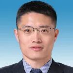 本科毕业于山东农大，硕士毕业于中国农大，博士毕业于中科院昆明植物所，中国农科院研究员以通讯作者身份在一区Top期刊上发表研究论文