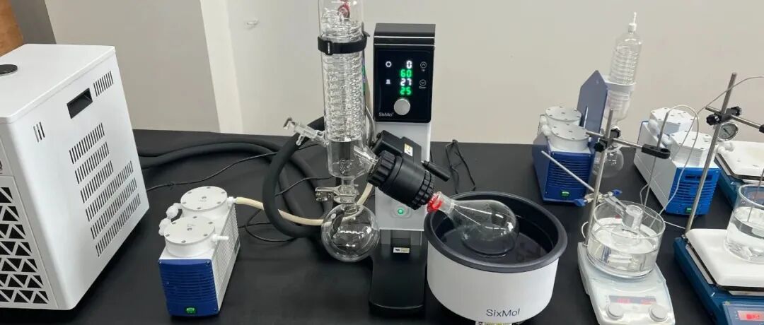 化学加SixMol&#174;旋转蒸发仪：电动升降、LED数显、独立旋钮、一键启停、操作简便、回收效果好
