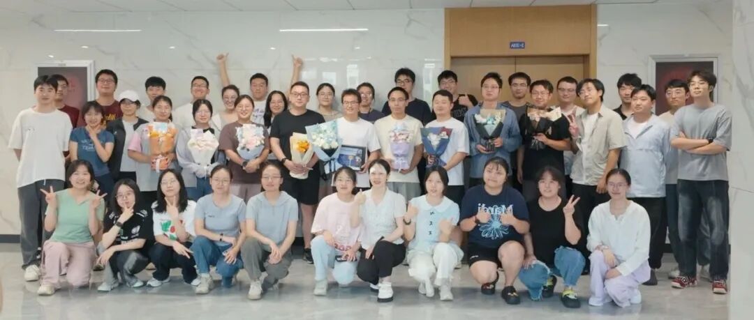 宋杰课题组全体成员祝所有老师教师节快乐！