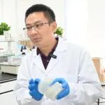 东北农业大学研究员、青年“龙江学者”，入选国家高层次青年人才，以通讯作者身份在Cell子刊上发表研究论文