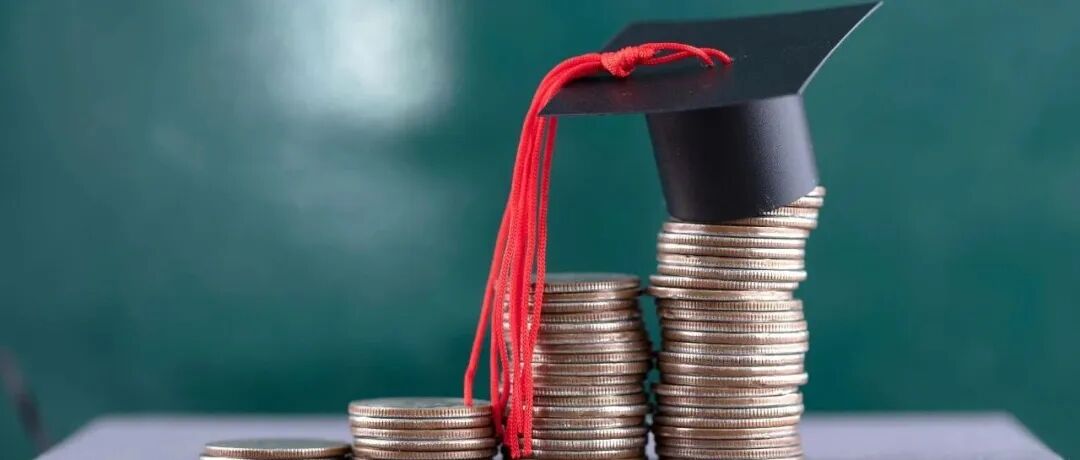 国内某高校研究生学费暴涨67%引发读研争议！