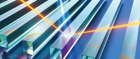 Science Advances 非线性光学微谐振器的终极效率变频