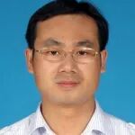 本科、博士毕业于北京大学，获杰青及杰青延续项目，中科院植物所研究员以通讯作者身份发表Nature Communications