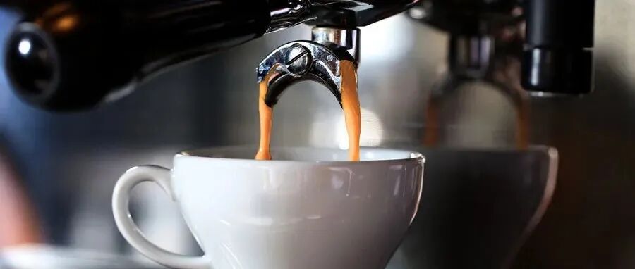JAMA:每天2-3杯咖啡或1-2杯茶,或可显著降低痴呆风险