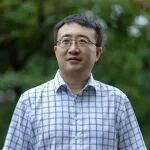 博士毕业于北京大学，中科院植物所研究员以通讯作者身份在一区Top期刊上发表研究论文