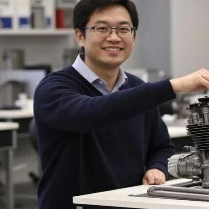 我的博导也是干摩托车发动机的，他为什么没干出来