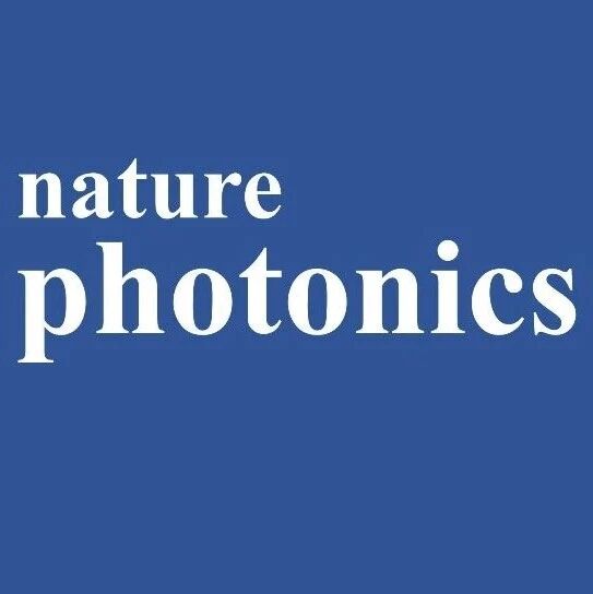 中科院化学所/新加坡国立/苏大合作，Nature Photonics！