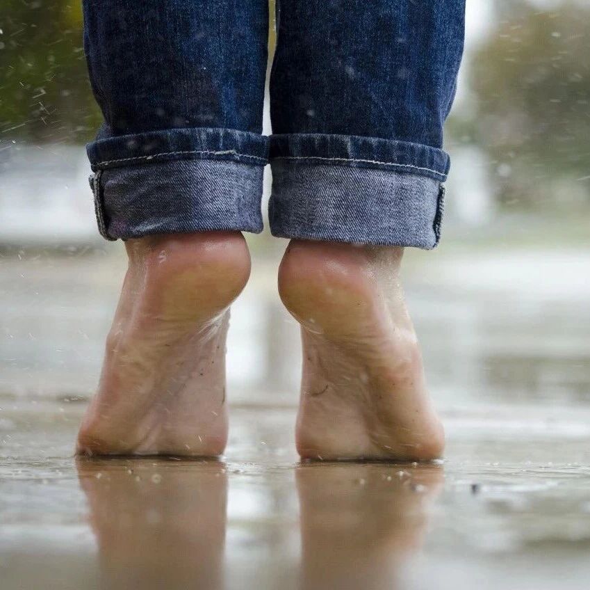 为什么我们会长高？身高增长的核心密码是什么？Science子刊证实：生长激素直接激活生长板双干细胞，驱动骨骼生长