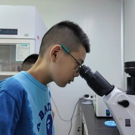 【科技活动周】探秘微观“体重密码”，解锁肥胖的奥秘！——江苏省发育生物学学会开展实验室开放日活动