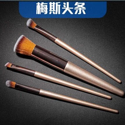 热议！建议急诊科医生“正装+全妆”！实行形象打卡，不合格扣500元！超80%医生反对化妆！研究表明，患者选择医生与形象无关，更看重实力