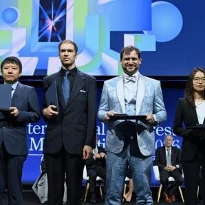 The Innovation Reviews | 两位中国数学家获菲尔兹奖！