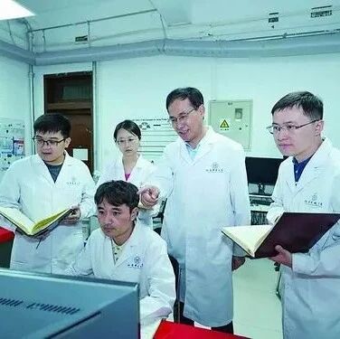 北科大校长吕昭平：36秒改变后半生，为大国重器淬炼“钢筋铁骨”